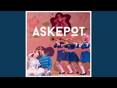 Video thumbnail for Cut A Heel Clip A Toe