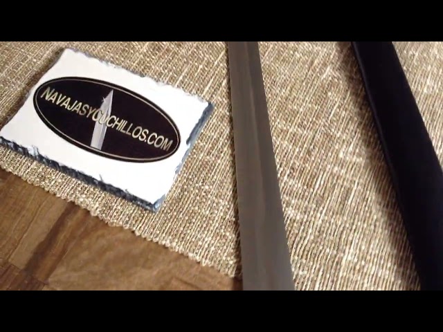 Vídeo relacionado con Joyan Espada Retro Medieval Funda de Cuero para Espada, Negro Tamaño Ajustable Hombro Espalda Vaina Rana Titular, Guerrero Disfraz Protector Espada Cuero Hebilla Funda