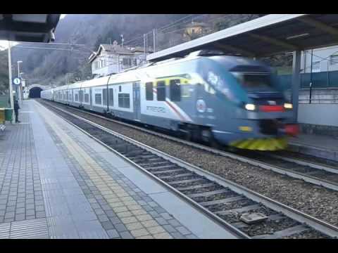 Doppia di ETR 425 con macchinista simpatico