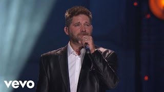 Ernie Haase & Signature Sound - Scars In The Hands Of Jesus (Live)