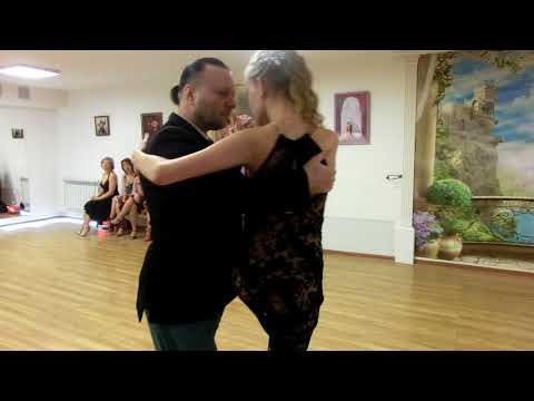 Alexey Rukavitsyn and Maria Rukavitsyna - Como aquella princes