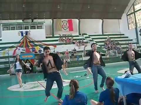 Dancing like Clowns 109ª turma XXII Copafarma