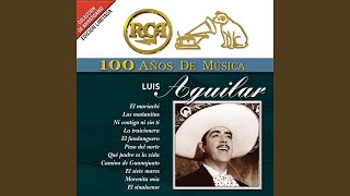 Kadr z teledysku Paso Del Norte tekst piosenki Luís Aguilar