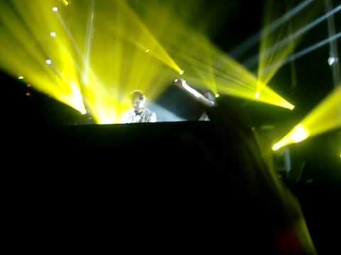Godskitchen Perth 09 October 2009 - Cosmic Gate (Faces) (Vid 16/20)