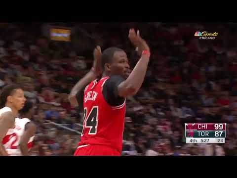 😱 Javonte Green dunked from 1 step inside the FT line