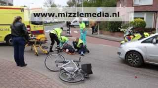 preview picture of video 'Bejaarde man aangereden op rotonde Hagelingerweg in Santpoort Noord'