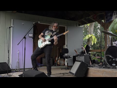 The Frank Bang Trio 2021 12-18 Ft  Myers, Florida - World Famous Buckingham Blues Bar - Chicken Head