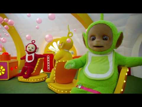 Character - Teletubbies - Pull-Along Custard Train Playset With Light & Sound