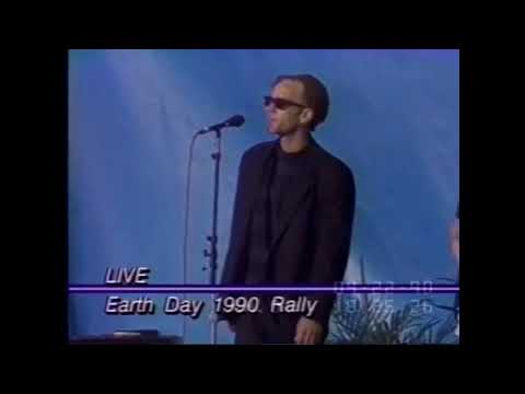 R.E.M. 1990-04-22 - Earth Day Rally (Michael Stipe & Billy Bragg - 'Disturbance At The Heron House')