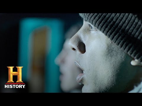 Unidentified: UFO Encounter Freezes Team in Time (Season 2) | History