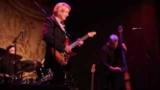 Video thumbnail for Kim Simmonds on the Tagliare Z-Glide Custom by Dean Zelinsky Guitars