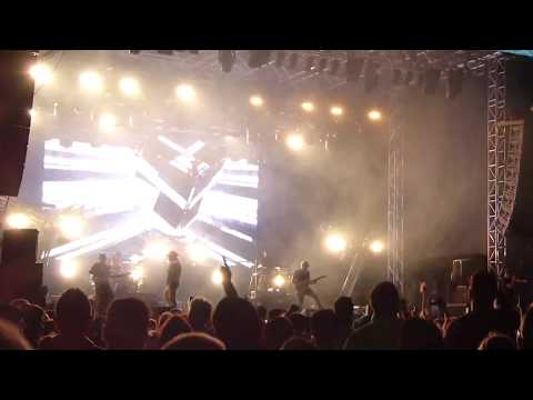 Brains - Budapest Tours (feat. Mc Zeek)