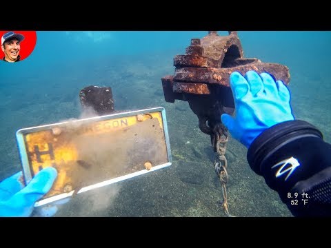 Underwater Treasure Hunt REQUIRES 2 Lift Bags! (Scuba Diving) Video