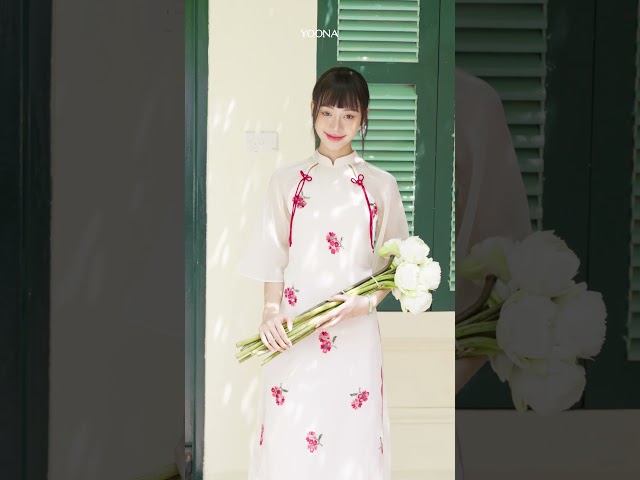 NT25S228 - Sét bộ áo dài thêu hoa 3D đỏ