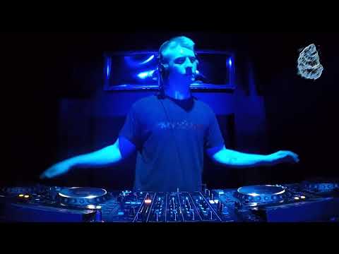 The Blue Oyster: Peregrin / 31.07 / 31.07