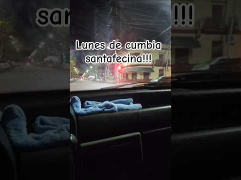 Lunes de cumbia santafecina en Avellaneda.