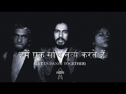 Kelompok Penerbang Roket - Let Us Dance Together