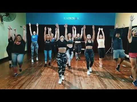 TO CHEGANDO LA / AXE MOI