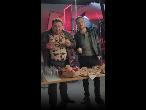 Grüß Gott, Crooks kommt übrigens auch mit Untertiteln.