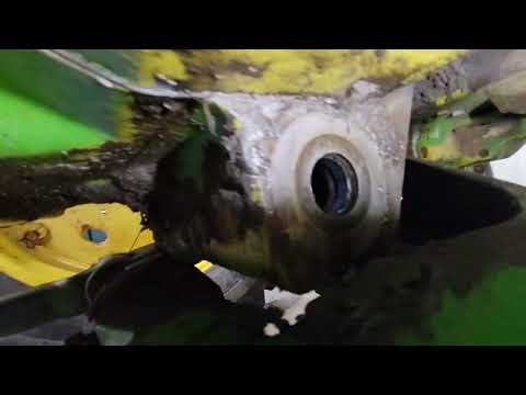 John Deere load shaft seals