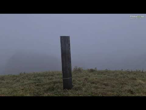 Kovinski monolit v Prlekiji