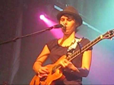 14/19 - Kaki King - Spit it back in your mouth - KulturKirche - Köln - 24 March 2010