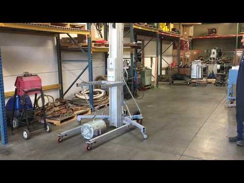 2016 Genie Super Lift Contractor SLC-18 Manual Fork Lift 650 lbs Load Capacity 1