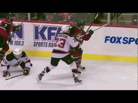 David Clarkson hammers Darrol Powe [HD] {Dual-Feed}