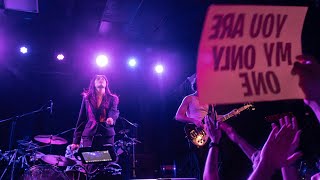 Download lagu A Short Walk to Pluto - You Are Not The Only One | LIVE mp3 Download lagu A Short Walk to Pluto - You Are Not The Only One | LIVE mp3