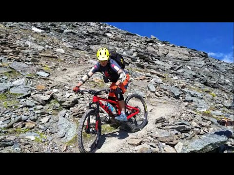 Madritschspitze 3260m im Martelltal - oberhalb Madritschjoch - Mountainbike