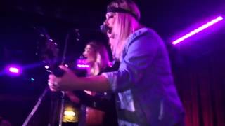 Jill and Kate - hey bartender