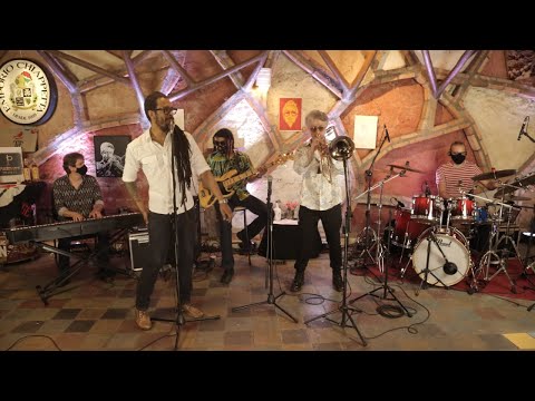 Maestro Tiquinho - Show TROMBONESIA na  Festa de Lançamento garrafa Comemorativa da Cachaça Tiê