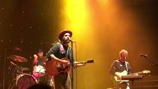 Red Wanting Blue at Newport - High and Dry