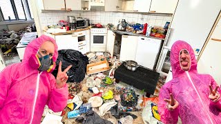 Download lagu Inside a Home Where a 6-Year-Old Lives With a Monster Father mp3