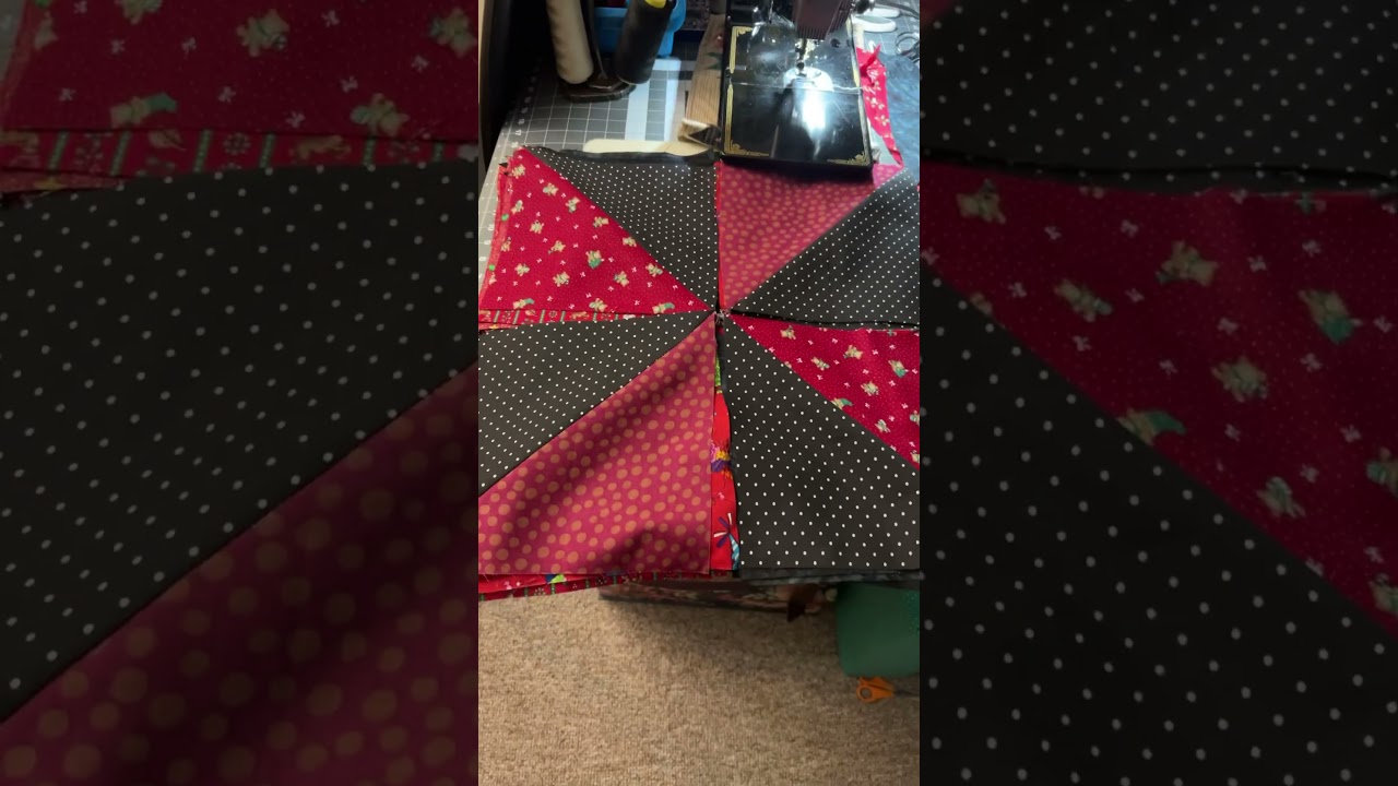 Lets SEW all those HST TWOSIE BLOCKS TOGETHER | King Size Christmas Quilt 💜💜💜 #sewing #patchwork