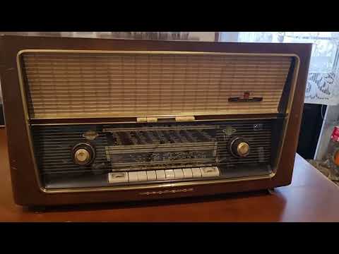 Nordmende Tannhäuser U330 tube radio converted to a DAB+ receiver, only the ECC85 tube was remove...