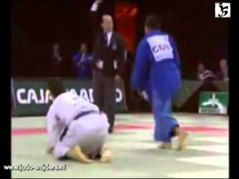 JUDO 1999 World Championships: Yordanis Arencibia (CUB) - Arash Miresmaeili (IRI)