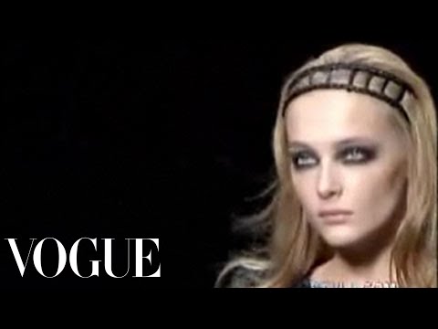 Fashion Show - Rochas: Fall 2006 Ready-to-Wear