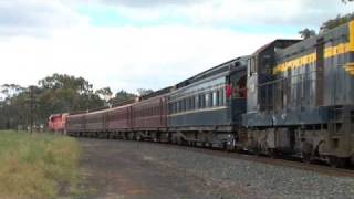 preview picture of video 'T357 & N462 TotG Special..  Maganlore.  Sat 17/10/09'