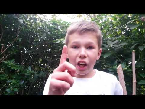 IEDEREEN KIJKT-Prank #1