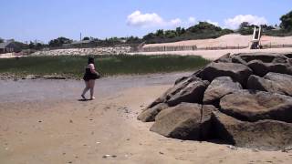 preview picture of video 'Beach Fun In Cape Cod'