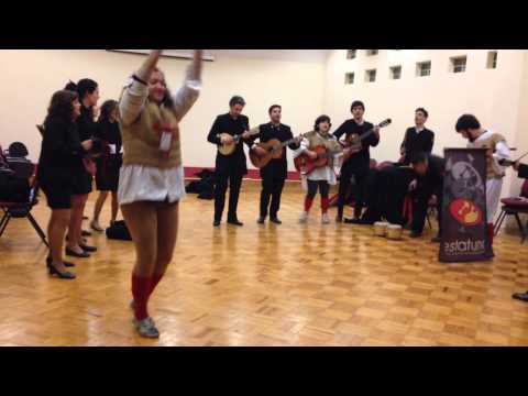 Um Contra o Outro - ESTATuna