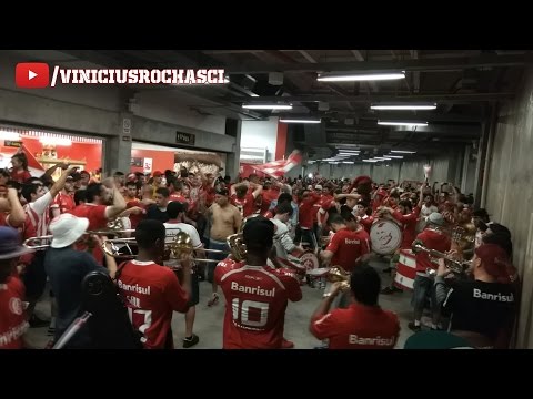 "BANDA DA GUARDA POPULAR NO TÚNEL" Barra: Guarda Popular • Club: Internacional