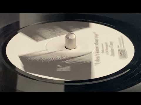 JUNIOR CONY ~ I Don't Know About War (SHANTI D, MISTER IRIE ~ I Don't Know About War, B Side)