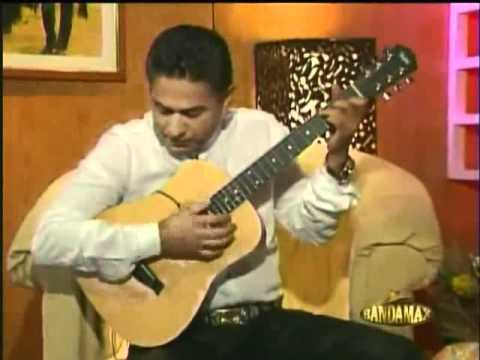 Llora La Luna video