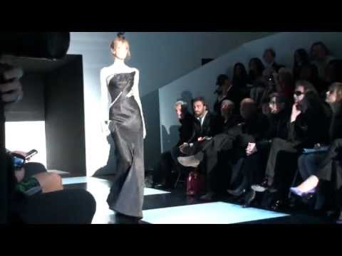 Défilé Armani Privé Haute couture Printemps-été 2012 avec Susan Tabak et Cameron Diaz