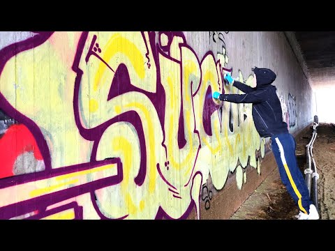 GRAFFITI - THROW UP BOMBING - SUCUK