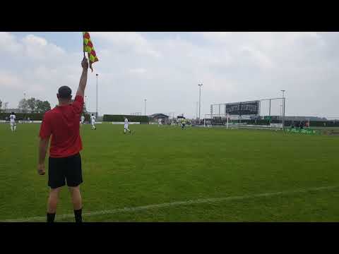 GDC-er Wesley van der Wardt maakt gelijk tegen koploper Sleeuwijk