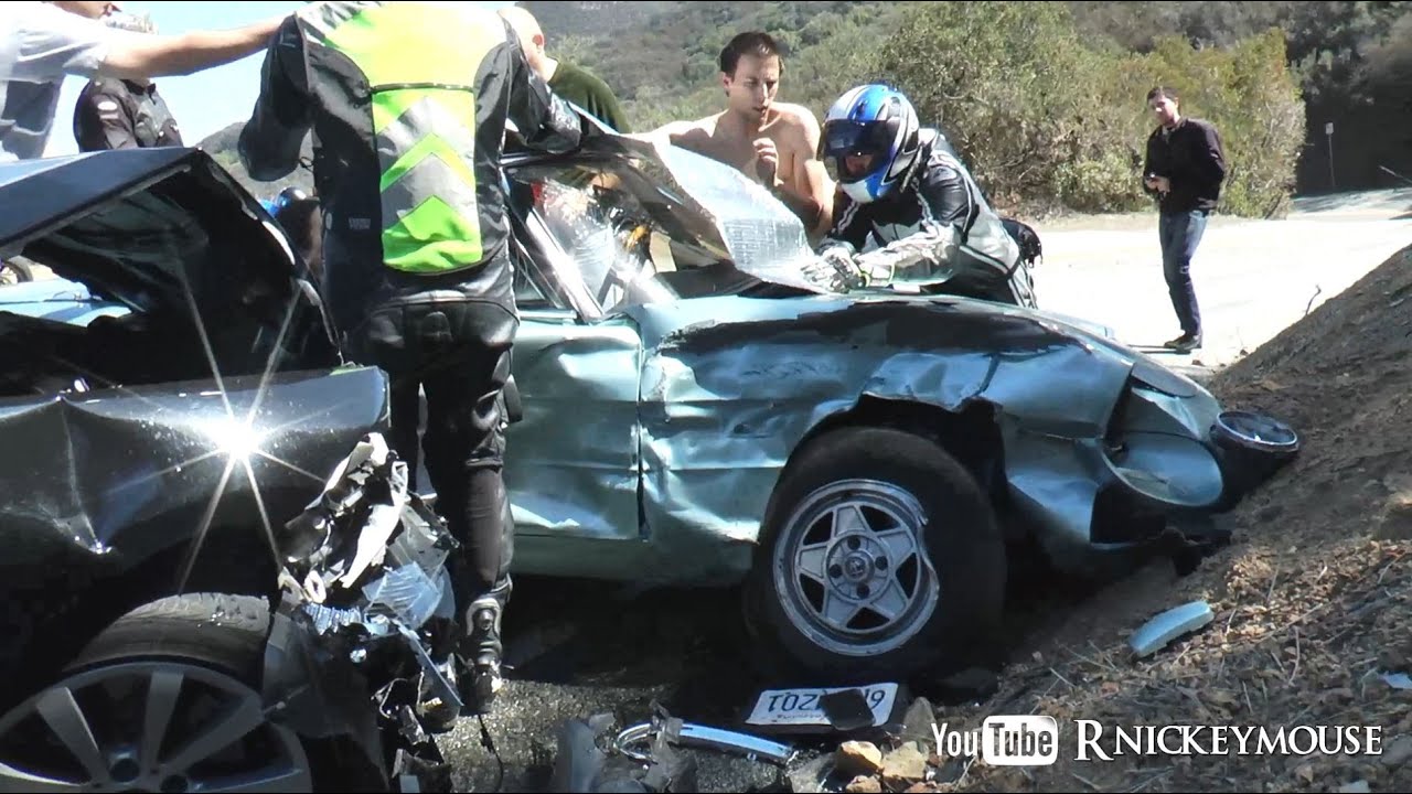 Yamaha R6 and BMW Crashed into by Alfa Romeo - autoevolution