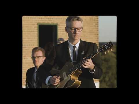 Joel Paterson "And I Love Her" (Live on the Rooftop at Smashed Plastic, Chicago)